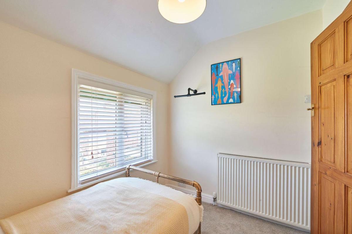 Blue Sky 3 Bedroom Cottage Whitby Buitenkant foto